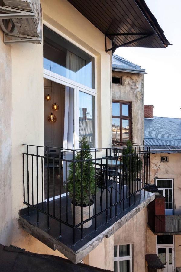 Кості Левицького 11 Leópolis Exterior foto